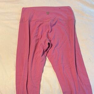 Light pink aritizia leggings
